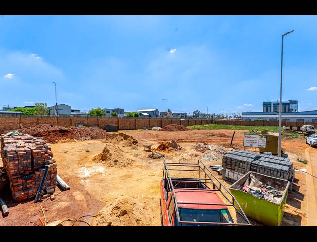 900M² VACANT LAND FOR SALE IN OLIFANTSFONTEIN
